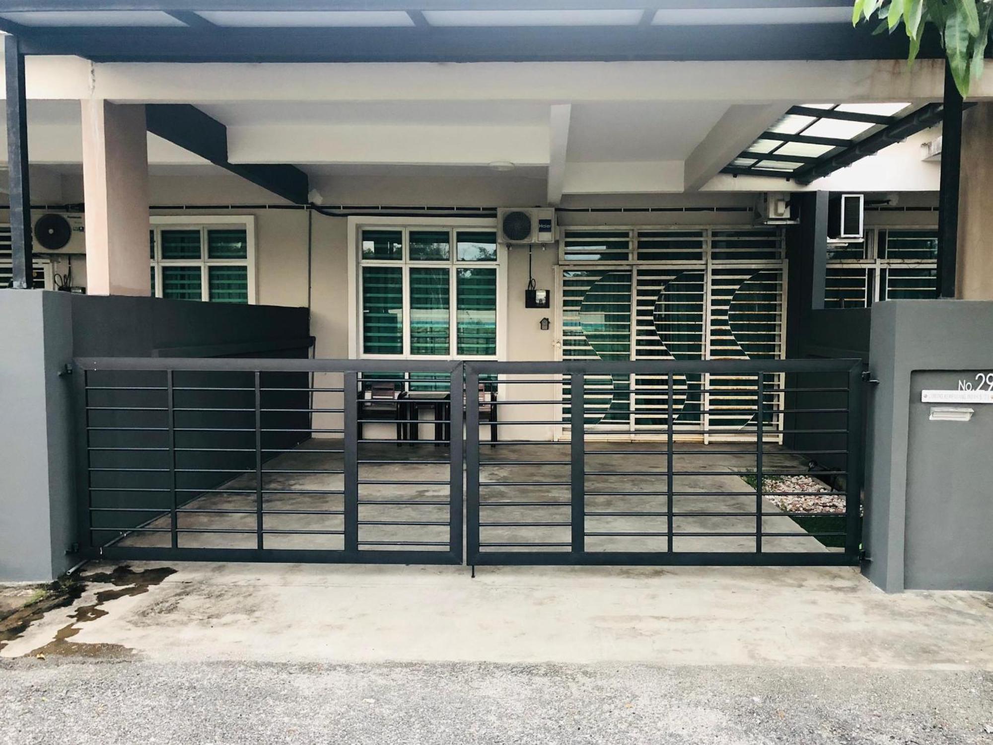 M2H Homestay Kuantan Buitenkant foto